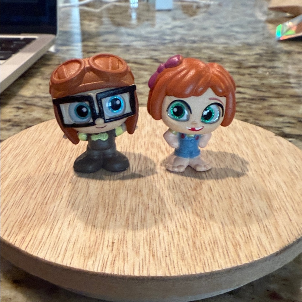 Disney Doorables Up Carl and Ellie